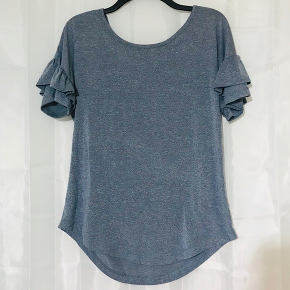 Hannah size small tee- shirt - Picture 1 of 4